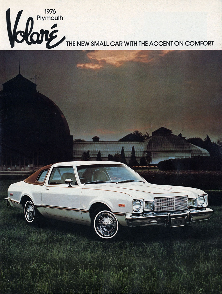 n_1976 Plymouth Volare Booklet-01.jpg